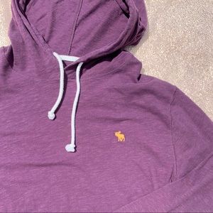Abercrombie & Fitch Light Sweatshirt Purple M